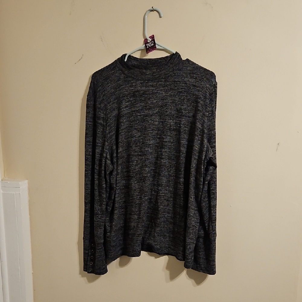 Rafaella Heathered Gray and Black Mock Neck Lightweight Sweater. In EUC
